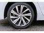 Toyota Corolla Touring Sports 1.8 Hybrid Dynamic | CarPlay | Org. NL | Adapt. Cruise | Stoelverwarming | Camera | Keyless |