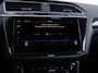 Volkswagen Tiguan 1.4 TSI ACT Comfortline Business R 150 pk DSG | R-Line | Panoramadak | Trekhaak | 360 Camera | Elektrische achterklep | Keyless | Navigatie | LED |