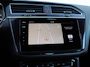 Volkswagen Tiguan 1.4 TSI ACT Comfortline Business R 150 pk DSG | R-Line | Panoramadak | Trekhaak | 360 Camera | Elektrische achterklep | Keyless | Navigatie | LED |