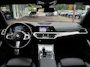 BMW 3-Serie Touring M340i xDrive High Executive | Harman-kardon | Adaptief M-onderstel | Carplay | Full LED | ACC | Stoelverwarming | Zeer nette en keurig onderhouden M340i afkomstig van een liefhebber. Dit betreft een echte auto!