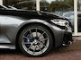 BMW 3-Serie Touring M340i xDrive High Executive | Harman-kardon | Adaptief M-onderstel | Carplay | Full LED | ACC | Stoelverwarming | Zeer nette en keurig onderhouden M340i afkomstig van een liefhebber. Dit betreft een echte auto!