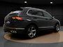 Volkswagen Tiguan 1.4 TSI eHybrid R-Line | IQ. Light | Trekhaak | Stoelverwarming | Camera | CarPlay |