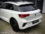 Volkswagen T-Roc 1.5 TSI R-Line|Pano|Beats|Black-Style|IQ Lights|Trekhaak|Camera|Stoelvwr|