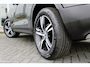 Volvo XC40 T2 130PK Automaat Business Pro | Trekhaak | Pilot-Assist | Keyless | BLIS | PDC Achter | DAB-Audio |