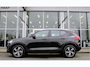 Volvo XC40 T2 130PK Automaat Business Pro | Trekhaak | Pilot-Assist | Keyless | BLIS | PDC Achter | DAB-Audio |