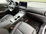Hyundai Kona Electric EV Limited 64 kWh 3- Fase SOH 93,7% | Warmtepomp | Camera | Navigatie | Head-Up Display | Leer | Led