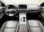 Hyundai Kona Electric EV Limited 64 kWh 3- Fase SOH 93,7% | Warmtepomp | Camera | Navigatie | Head-Up Display | Leer | Led