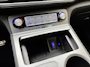 Hyundai Kona Electric EV Limited 64 kWh 3- Fase SOH 93,7% | Warmtepomp | Camera | Navigatie | Head-Up Display | Leer | Led