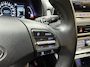 Hyundai Kona Electric EV Fashion 64 kWh 3- Fase SOH 92,4% | Warmtepomp | Camera | Navigatie | Head-Up Display