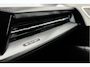 Audi Q4 Sportback e-tron 40 Launch edition Advanced 77 kWh 204Pk | 450KM ACTIERADIUS, WARMTEPOMP, TREKHAAK WEGKLAPBAAR, HEAD UP DISPLAY, DEALER ONDERHOUDEN, APPLE CARPLAY, ADAPTIVE CRUISE, ZWART HEMEL, STOELVERWARMING, CAMERA, DYNAMIC PAKKET |