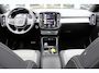 Volvo XC40 T2 130PK Automaat Momentum Business | Schuif/kanteldak | H&K Audio | Pilot-Assist | Keyless | PDC Voor + Achter |
