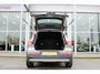 Volvo XC40 T2 130PK Automaat Momentum Business | Schuif/kanteldak | H&K Audio | Pilot-Assist | Keyless | PDC Voor + Achter |
