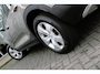 Volvo XC40 T2 130PK Automaat Momentum Business | Schuif/kanteldak | H&K Audio | Pilot-Assist | Keyless | PDC Voor + Achter |