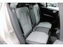 Volvo XC40 T2 130PK Automaat Momentum Business | Schuif/kanteldak | H&K Audio | Pilot-Assist | Keyless | PDC Voor + Achter |