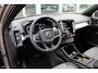 Volvo XC40 T2 130PK Automaat Momentum Business | Schuif/kanteldak | H&K Audio | Pilot-Assist | Keyless | PDC Voor + Achter |