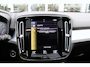 Volvo XC40 T2 130PK Automaat Momentum Business | Schuif/kanteldak | H&K Audio | Pilot-Assist | Keyless | PDC Voor + Achter |