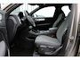 Volvo XC40 T2 130PK Automaat Momentum Business | Schuif/kanteldak | H&K Audio | Pilot-Assist | Keyless | PDC Voor + Achter |
