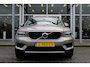 Volvo XC40 T2 130PK Automaat Momentum Business | Schuif/kanteldak | H&K Audio | Pilot-Assist | Keyless | PDC Voor + Achter |