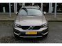 Volvo XC40 T2 130PK Automaat Momentum Business | Schuif/kanteldak | H&K Audio | Pilot-Assist | Keyless | PDC Voor + Achter |