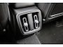 Volvo XC40 T2 130PK Automaat Momentum Business | Schuif/kanteldak | H&K Audio | Pilot-Assist | Keyless | PDC Voor + Achter |