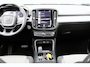 Volvo XC40 T2 130PK Automaat Momentum Business | Schuif/kanteldak | H&K Audio | Pilot-Assist | Keyless | PDC Voor + Achter |