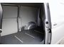 Volkswagen Transporter 2.0 TDI L2 150PK AUT. 3-ZITS, 2X SCHUIFDEUR, STANDKACHEL, STOELVERWARMING, ADAPT. CRUISE, AIRCO, CAMERA, PARKEERSENSOREN, 2 SCHUIFDEUREN, DUBBELE SCHUIFDEUR
