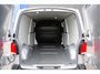 Volkswagen Transporter 2.0 TDI L2 150PK AUT. 3-ZITS, 2X SCHUIFDEUR, STANDKACHEL, STOELVERWARMING, ADAPT. CRUISE, AIRCO, CAMERA, PARKEERSENSOREN, 2 SCHUIFDEUREN, DUBBELE SCHUIFDEUR