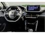 Peugeot 208 1.2 Hybrid 110 e-DCS6 Allure Black Pack Automaat | APPLE CARPLAY, ZWARTE ACCENTEN, GROOT NAVIGATIE, DIGITAL COCKPIT, CRUISE CONTROL, LED KOPLAMPEN, HALF LEDER, PARKEERSENSOREN, GETINT GLAS, LICHTMETALEN VELGEN, NIEUW |