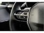 Peugeot 208 1.2 Hybrid 110 e-DCS6 Allure Black Pack Automaat | APPLE CARPLAY, ZWARTE ACCENTEN, GROOT NAVIGATIE, DIGITAL COCKPIT, CRUISE CONTROL, LED KOPLAMPEN, HALF LEDER, PARKEERSENSOREN, GETINT GLAS, LICHTMETALEN VELGEN, NIEUW |