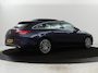 Mercedes-Benz CLA Shooting Brake 200 Luxury Line | Panoramadak | Lederen bekleding | Navigatie | Trekhaak | Achteruitrij camera | Stoelverwarming |