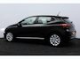 Renault Clio 1.0 TCe Intens/ LED koplampen/ 16'' LMV/ Lane-Assist./ Apple + Android/ Navi/ Airco/ Cruise/ Elek. pakket/ Isoifx/ Bluetooth/ Multi. LEDER. Stuur/ Chroom/ PDC.