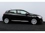 Renault Clio 1.0 TCe Intens/ LED koplampen/ 16'' LMV/ Lane-Assist./ Apple + Android/ Navi/ Airco/ Cruise/ Elek. pakket/ Isoifx/ Bluetooth/ Multi. LEDER. Stuur/ Chroom/ PDC.