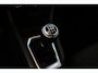 Renault Clio 1.0 TCe Intens/ LED koplampen/ 16'' LMV/ Lane-Assist./ Apple + Android/ Navi/ Airco/ Cruise/ Elek. pakket/ Isoifx/ Bluetooth/ Multi. LEDER. Stuur/ Chroom/ PDC.