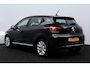 Renault Clio 1.0 TCe Intens/ LED koplampen/ 16'' LMV/ Lane-Assist./ Apple + Android/ Navi/ Airco/ Cruise/ Elek. pakket/ Isoifx/ Bluetooth/ Multi. LEDER. Stuur/ Chroom/ PDC.