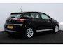 Renault Clio 1.0 TCe Intens/ LED koplampen/ 16'' LMV/ Lane-Assist./ Apple + Android/ Navi/ Airco/ Cruise/ Elek. pakket/ Isoifx/ Bluetooth/ Multi. LEDER. Stuur/ Chroom/ PDC.