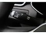 Renault Clio 1.0 TCe Intens/ LED koplampen/ 16'' LMV/ Lane-Assist./ Apple + Android/ Navi/ Airco/ Cruise/ Elek. pakket/ Isoifx/ Bluetooth/ Multi. LEDER. Stuur/ Chroom/ PDC.