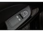 Renault Clio 1.0 TCe Intens/ LED koplampen/ 16'' LMV/ Lane-Assist./ Apple + Android/ Navi/ Airco/ Cruise/ Elek. pakket/ Isoifx/ Bluetooth/ Multi. LEDER. Stuur/ Chroom/ PDC.