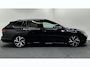 Volkswagen Golf Variant 1.5 eTSI R-Line TREKHAAK CARPLAY NAVI ADAPTIVE CRUISE.
