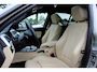 BMW 3-Serie 320i Corporate Lease High Executive / Trekhaak / Schuifdak / Leder / Navigatie / Parkeerhulp V+A / 18'' / Getint glas / Stoelverwarming / Cruise Control