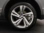 Volkswagen Tiguan 1.4 TSI eHybrid R-Line Business+ | PANO | IQ-Light | VC | Adapt. Cruise | Clima | Navi |