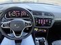 Volkswagen Tiguan 1.4 TSI eHybrid R-Line Business+ | PANO | IQ-Light | VC | Adapt. Cruise | Clima | Navi |