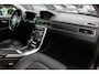 Volvo V70 2.0 T5 Summum / Trekhaak / Leder / Parkeerhulp achter / 17'' / Xenon / Cruise Control