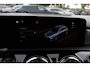 Mercedes-Benz A-klasse 200 Premium Plus / Trekhaak / Panoramadak / Camera / Keyless / 18'' / Leder / CarPlay / Stoelverwarming / Dodehoek / DAB / Cruise Control