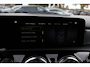 Mercedes-Benz A-klasse 200 Premium Plus / Trekhaak / Panoramadak / Camera / Keyless / 18'' / Leder / CarPlay / Stoelverwarming / Dodehoek / DAB / Cruise Control