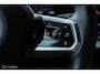 BMW i5 eDrive40 M Sport Edition 84 kWh | Pano | 92,4% SOH | ACC | Iconic Glow | Harman Kardon | Luchtvering | Stoelverwarming en ventilatie | Ambient | Tanzanite Blauw | DAB | 360 Camera
