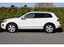 Volkswagen Touareg 3.0 TSI 380PK Hybrid Highline | Pano ☀️ | 3500KG 🔗 | Cruise 🚗 | Leder 🛋️ | 2e eigenaar 👤| Trhk