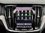 Volvo V60 2.0 T6 Plug-in hybrid AWD Ultra Dark 350pk Panoramadak / 360 Camera / HUD / Stoel-Stuurverwarming