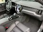 Volvo V60 2.0 T6 Plug-in hybrid AWD Ultra Dark 350pk Panoramadak / 360 Camera / HUD / Stoel-Stuurverwarming