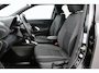 Toyota Yaris Cross 1.5 Hybrid AWD Dynamic | Trekhaak | Dodehoek detectie | Stoel-/stuurverwarming | Matrix LED | Parkeersensoren voor/achter | Apple Carplay / Android Auto | 17 inch