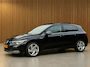 Volkswagen Golf 1.5 eTSi First Edition, Panoramadak | Camera | Navi & CarPlay | Trekhaak | Winter pack